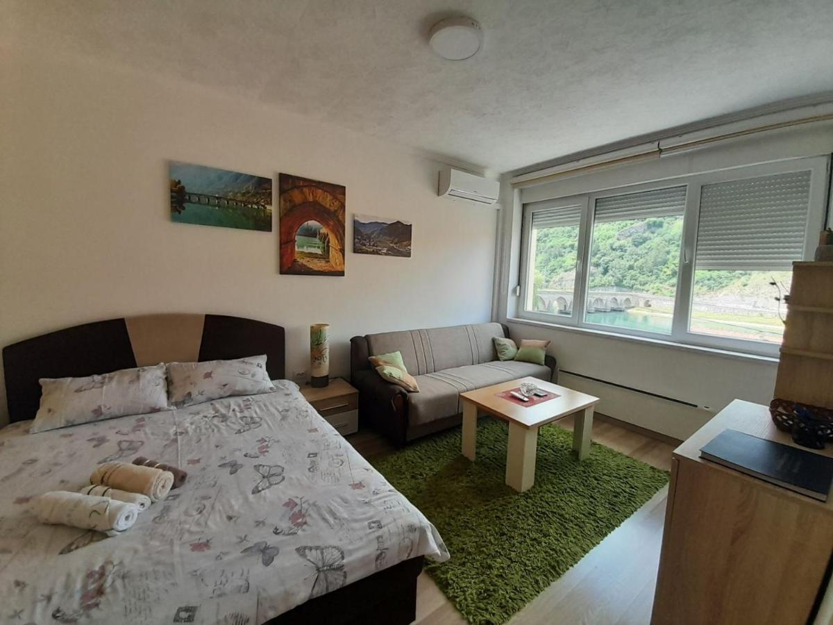 Apartman Trg Βίσεγκραντ Εξωτερικό φωτογραφία