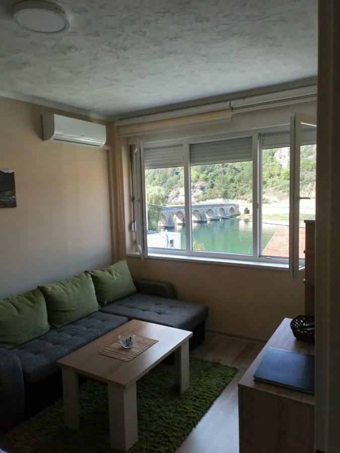 Apartman Trg Βίσεγκραντ Εξωτερικό φωτογραφία